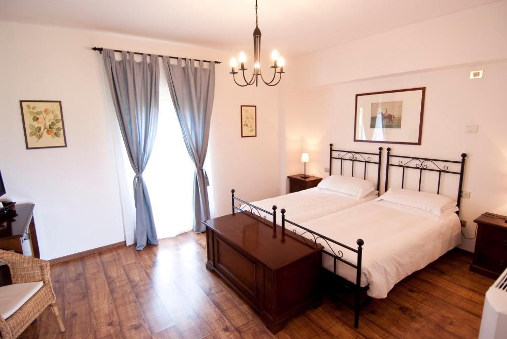 Agriturismo Villa Irelli Castellalto الغرفة الصورة
